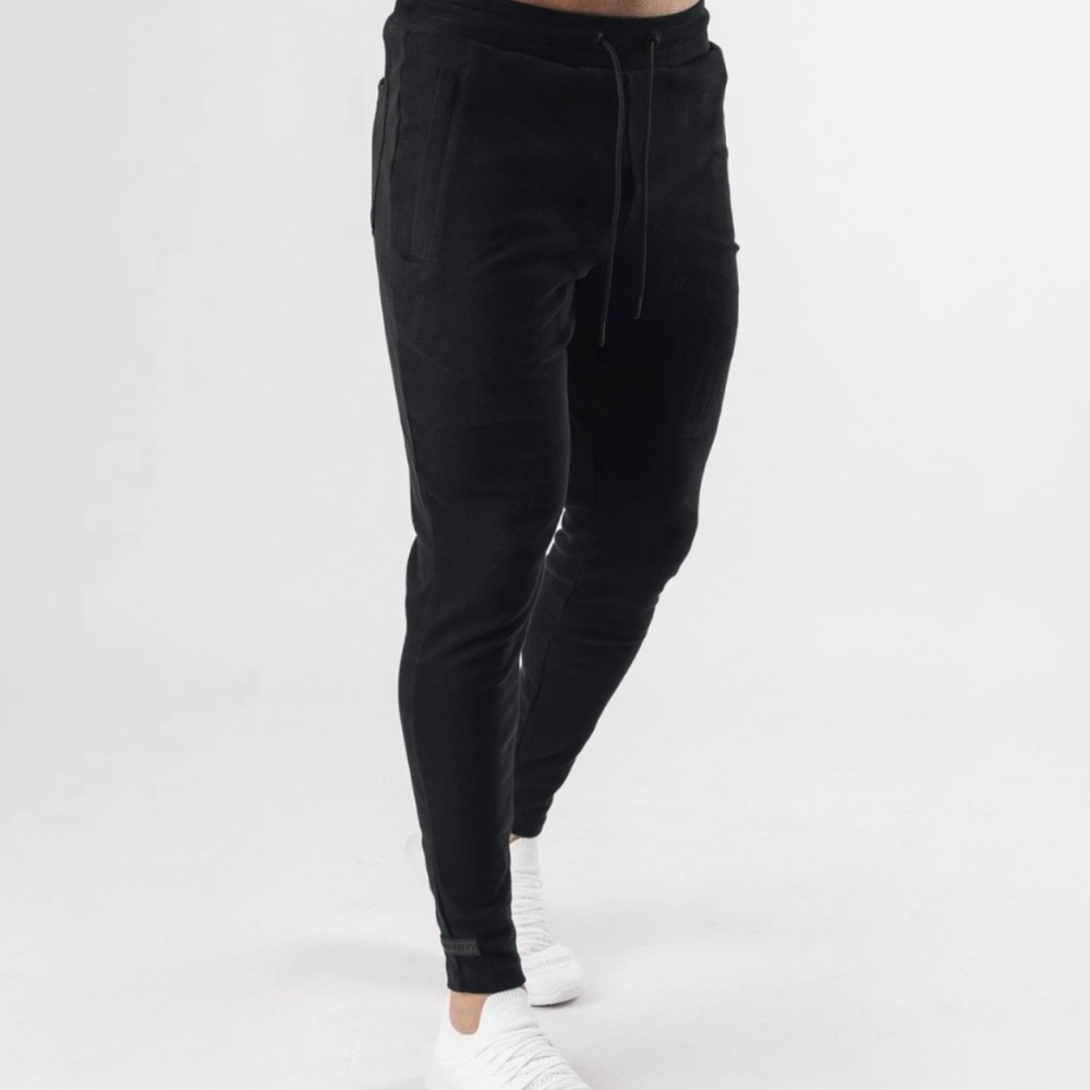 Alphalete Men's Identity Pro Jogger - Black